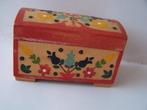 Oud houten klein doosje, Antiek en Kunst, Antiek | Speelgoed, Ophalen of Verzenden
