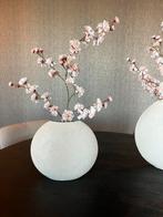 Metalen vensterbank vaas beige NIEUW!, Huis en Inrichting, Woonaccessoires | Vazen, Overige materialen, Info@flowersbymirjam.nl