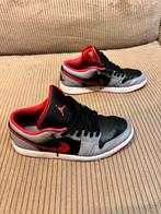 Air Jordan 1 Low maat 44, Ophalen of Verzenden, Gedragen, Zwart, Sneakers of Gympen