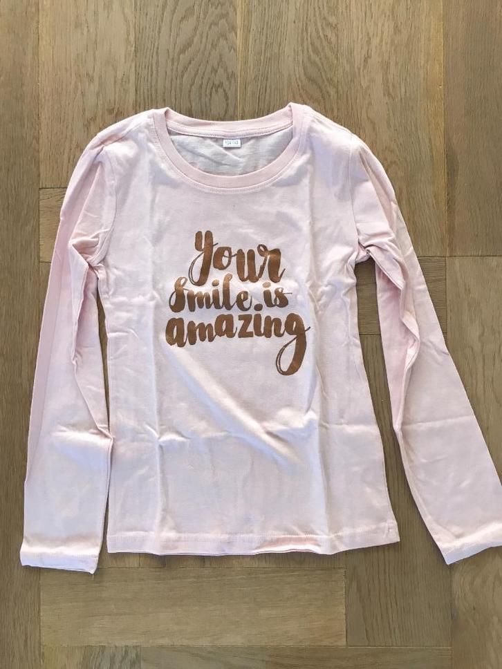 NIEUW lichtroze shirt met lange mouw 134/140 leuke opdruk, Kinderen en Baby's, Kinderkleding | Maat 134, Nieuw, Meisje, Shirt of Longsleeve