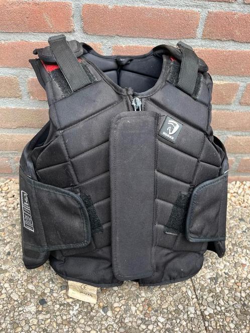 Paarden paardrijden pony
Body protector, halster, borstels, Dieren en Toebehoren, Paarden en Pony's | Beschermers, Zo goed als nieuw