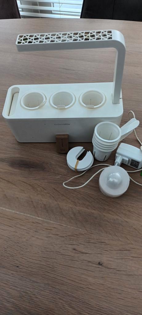 Click & Grow Smart Garden incl accesoires, Tuin en Terras, Kweekspullen, Gebruikt, Kweekkast, Ophalen of Verzenden