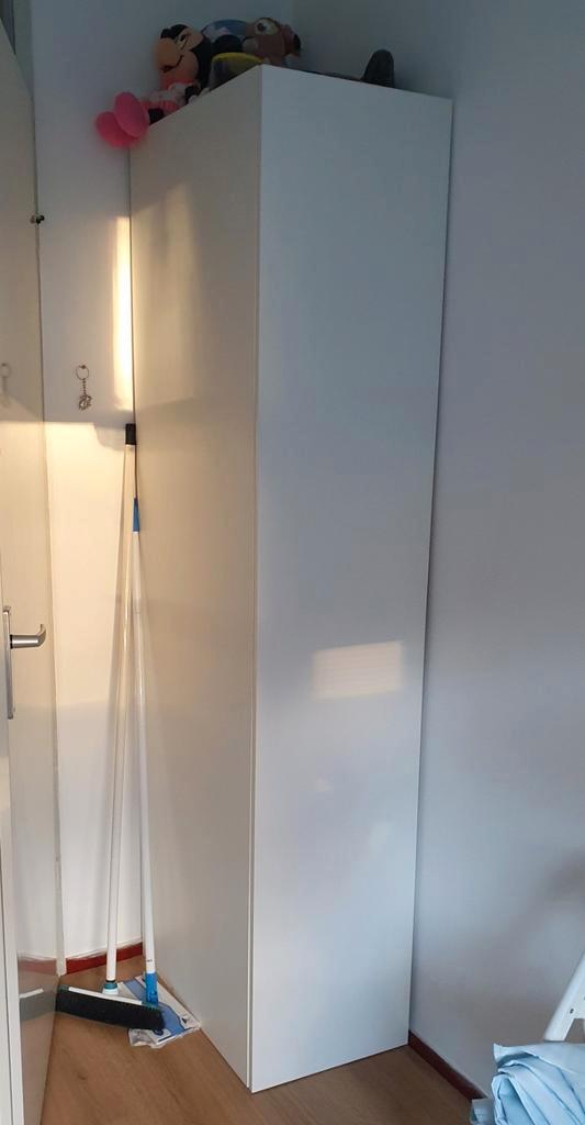 Witte lange kast (Ikea pax kast), Huis en Inrichting, Kasten | Kledingkasten, Gebruikt, 200 cm of meer, Minder dan 50 cm, 50 tot 75 cm