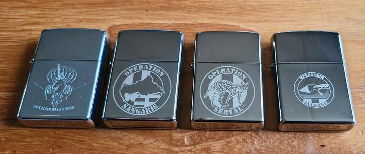 4 Zippo's van het vreemdelingenlegioen militaire operaties, Verzamelen, Rookartikelen, Aanstekers en Luciferdoosjes, Nieuw, Aansteker