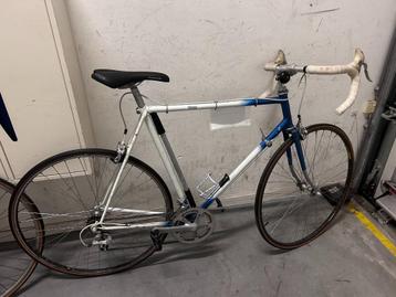 Mooie Gazelle racefiets beschikbaar voor biedingen