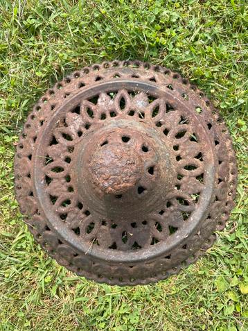 Tk vintage brocante decoratie ornament, tuin, oude potkachel beschikbaar voor biedingen