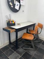 Vintage bureautje met 2 stoelen, Ophalen