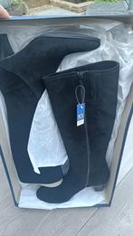 Nieuwe zwart suede hoge laarzen mt 39, Kleding | Dames, Schoenen, Hoge laarzen, Zwart, Nieuw, Ophalen of Verzenden