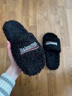 Balenciaga furry slides, Kleding | Heren, Schoenen, Ophalen of Verzenden, Zo goed als nieuw