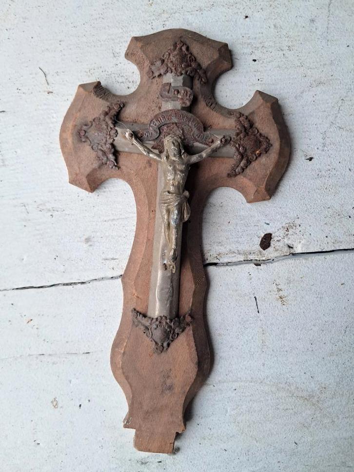 Antiek Houten Kruisbeeld met Corpus, Antiek en Kunst, Antiek | Religie, Ophalen of Verzenden