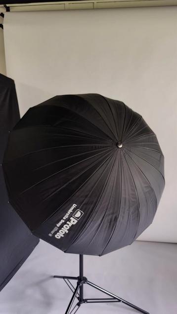 Profoto deep umbrella silver maat m met diffuser  beschikbaar voor biedingen