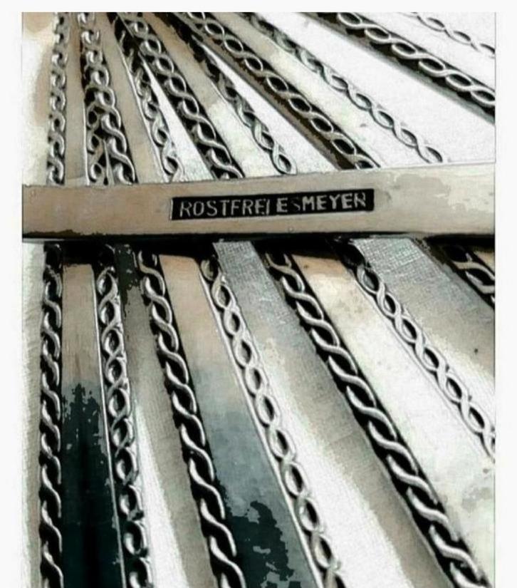 Mooie Duitse boter messen vismessen Meyer relief hadvatten, Antiek en Kunst, Antiek | Bestek, Ophalen of Verzenden