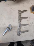Raam knip verkoop per stuk, Doe-het-zelf en Verbouw, Hang- en Sluitwerk, Ophalen of Verzenden, Gebruikt, Overige materialen, Schuif of Grendel