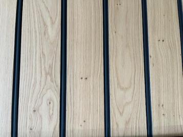  eiken gefineerd plaatmateriaal gekraald beschikbaar voor biedingen