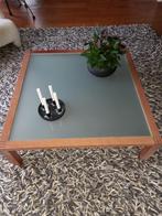 Salontafel kersen/matglas, Huis en Inrichting, Ophalen, Gebruikt, Vierkant, Kersenhout