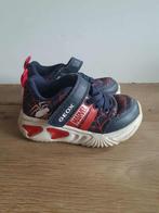 Spiderman Sneakers - Geox - Lampjes - Maat 24 - B20, Jongen of Meisje, Schoenen, Ophalen of Verzenden, Zo goed als nieuw