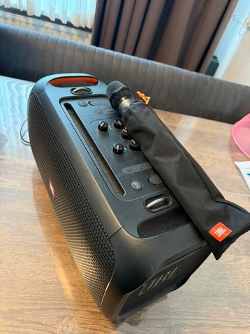 Jbl the to go partybox met microfoon beschikbaar voor biedingen