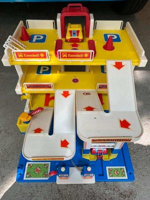 Vintage speelgoed garage van Jean Germany in goede staat, Kinderen en Baby's, Speelgoed | Racebanen, Gebruikt, Racebaan, Handmatig