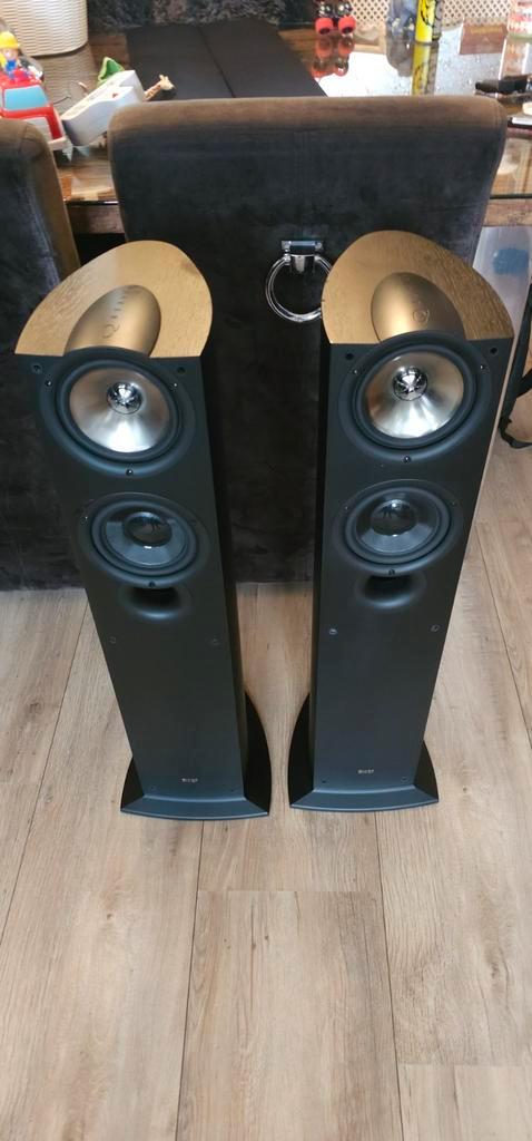 Kef fashion iq50