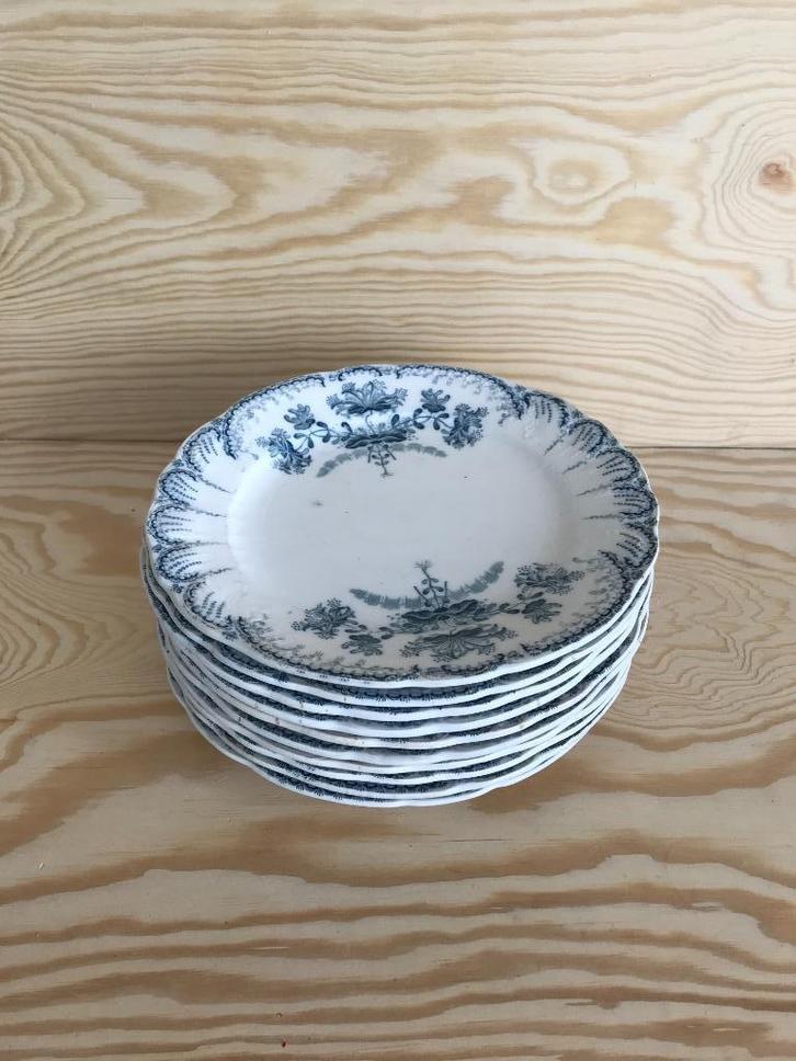Set van 10 borden St Amand Hamage Nord 25cm dia, Antiek en Kunst, Antiek | Servies los, Verzenden