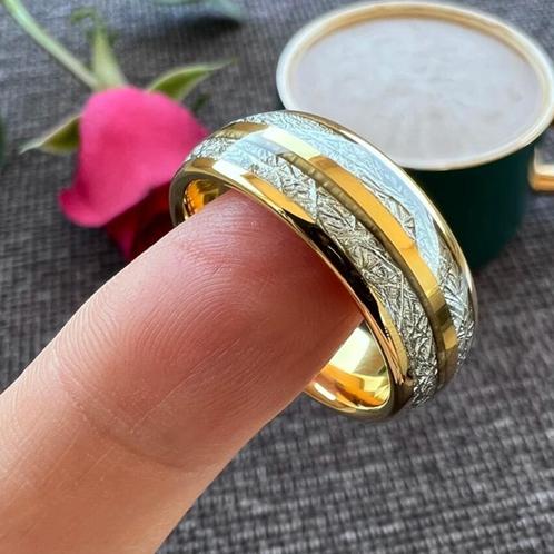 Trouwringen wolfraam 18 karaat goud verguld - Lilly, Sieraden, Tassen en Uiterlijk, Ringen, Nieuw, Dame of Heer, Goud, Overige materialen
