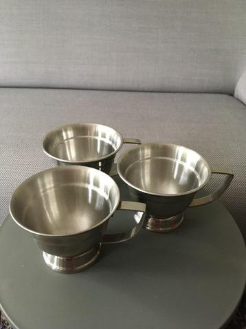 Soepkoppen Sola (3x) (nieuw) en Alessi (1x) beschikbaar voor biedingen
