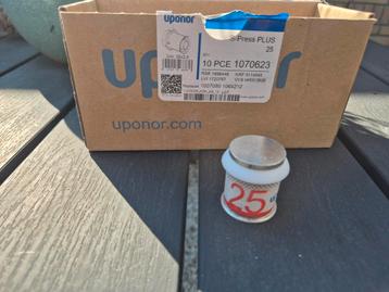 7x Uponor s press plus perskoppeling eindkap 25  beschikbaar voor biedingen