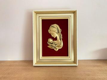 Frans reliëf – moeder met kind (jaren 1950–1970) beschikbaar voor biedingen