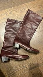 Bordeaux bruine vintage laars met korte hak maat 38,5, Kleding | Dames, Schoenen, Hoge laarzen, Bruin, Ophalen of Verzenden, Gedragen