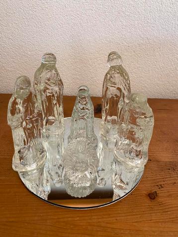 Vintage glazen kerststal 7 delig beschikbaar voor biedingen