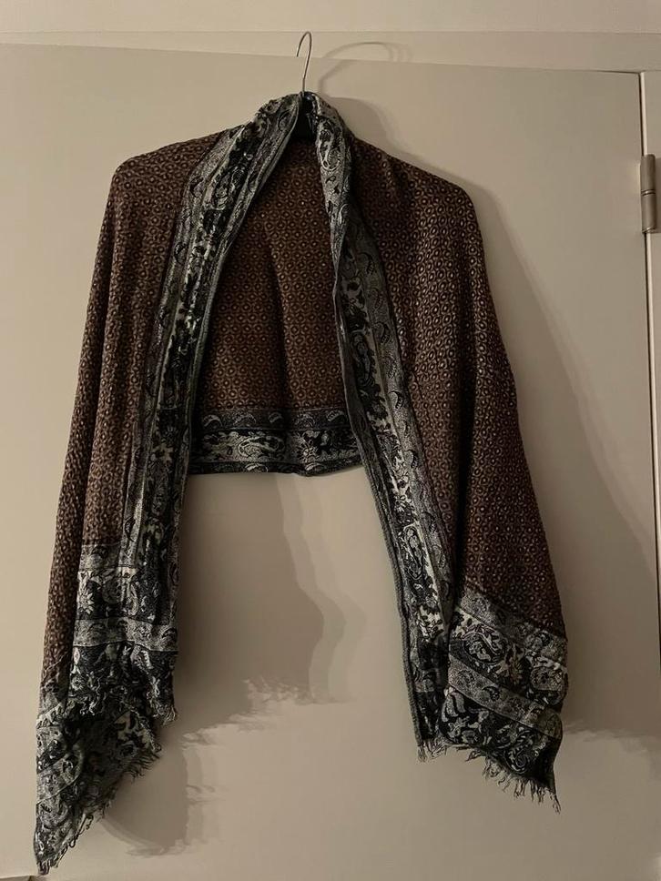 Warme mooie sjaal Gerry Weber zo goed aks nieuw, Kleding | Dames, Mutsen, Sjaals en Handschoenen, Zo goed als nieuw, Sjaal, Maat 46/48 (XL) of groter