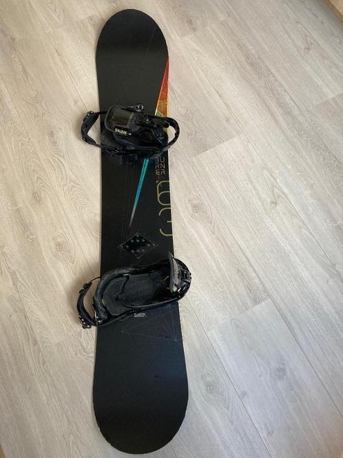 Salomon burner snowboard 158cm incl. Bindingen en tas, Sport en Fitness, Snowboarden, Gebruikt, Board, Ophalen