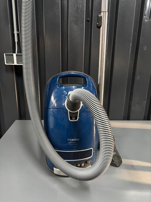 Miele stofzuiger c3, Witgoed en Apparatuur, Stofzuigers, Zo goed als nieuw, Stofzuiger, Minder dan 1200 watt, Ophalen of Verzenden