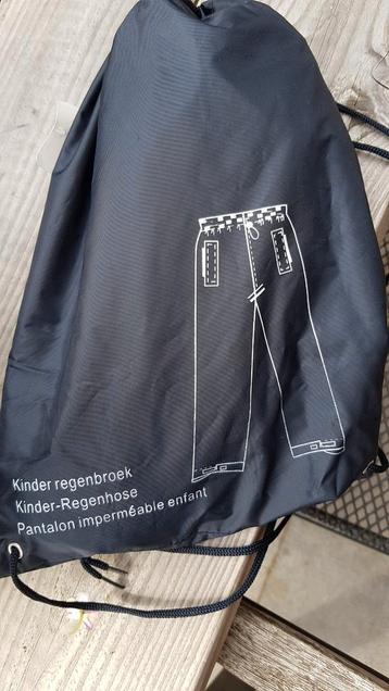 Kinder Regenbroek maat M beschikbaar voor biedingen
