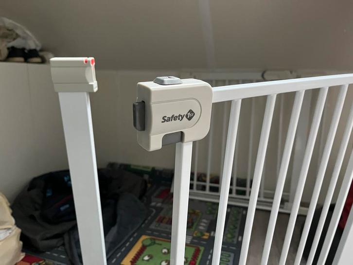 Traphekje - Veiligheid voor je kind!, Kinderen en Baby's, Traphekjes, Gebruikt, Klemhekje, Metaal of IJzer, minder dan 100 cm