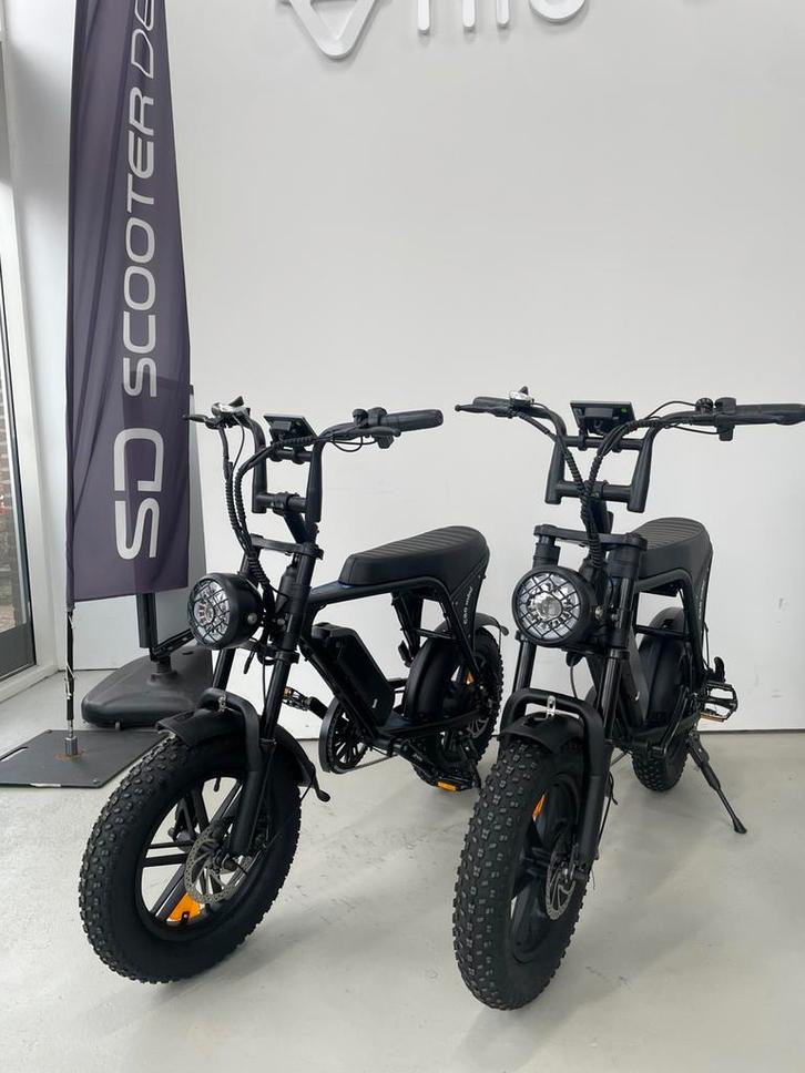 Nieuw! OUXI V8 C80 MINI black 16inch, Fietsen en Brommers, Brommers | Tuning en Styling, Nieuw, Ophalen of Verzenden