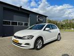 Volkswagen Polo 1.0 MPI Comfortline, Auto's, 1005 kg, Stof, Zwart, LED verlichting