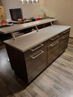 Keukeneiland met 2 barkrukken, Ophalen