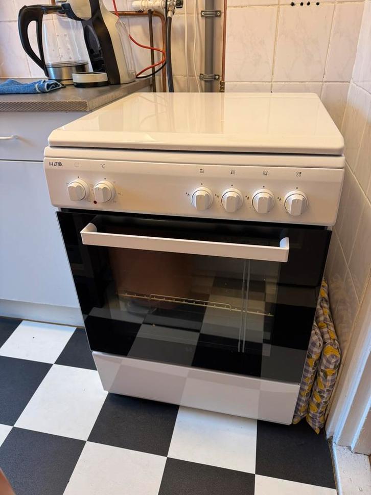 ETNA gasfornuis, Witgoed en Apparatuur, Fornuizen, Gebruikt, Vrijstaand, Gas, 4 kookzones, 85 tot 90 cm, 45 tot 60 cm, Grill, Energieklasse A of zuiniger