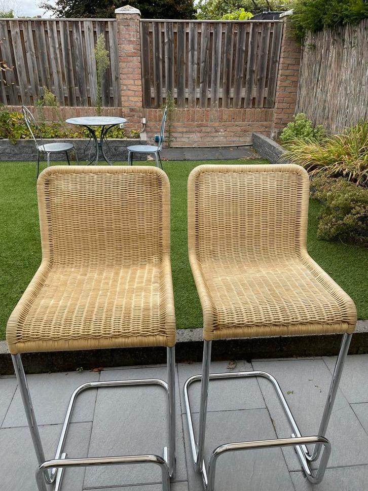 Vintage rotan barstoelen met chroom frame - set van 2, Huis en Inrichting, Barkrukken, Gebruikt, 60 tot 90 cm, Riet, 2 krukken