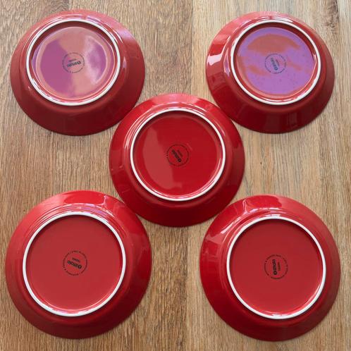 Teema mix rood Iittala, Huis en Inrichting, Keuken | Servies, Gebruikt, Bord(en), Overige stijlen, Porselein, Ophalen