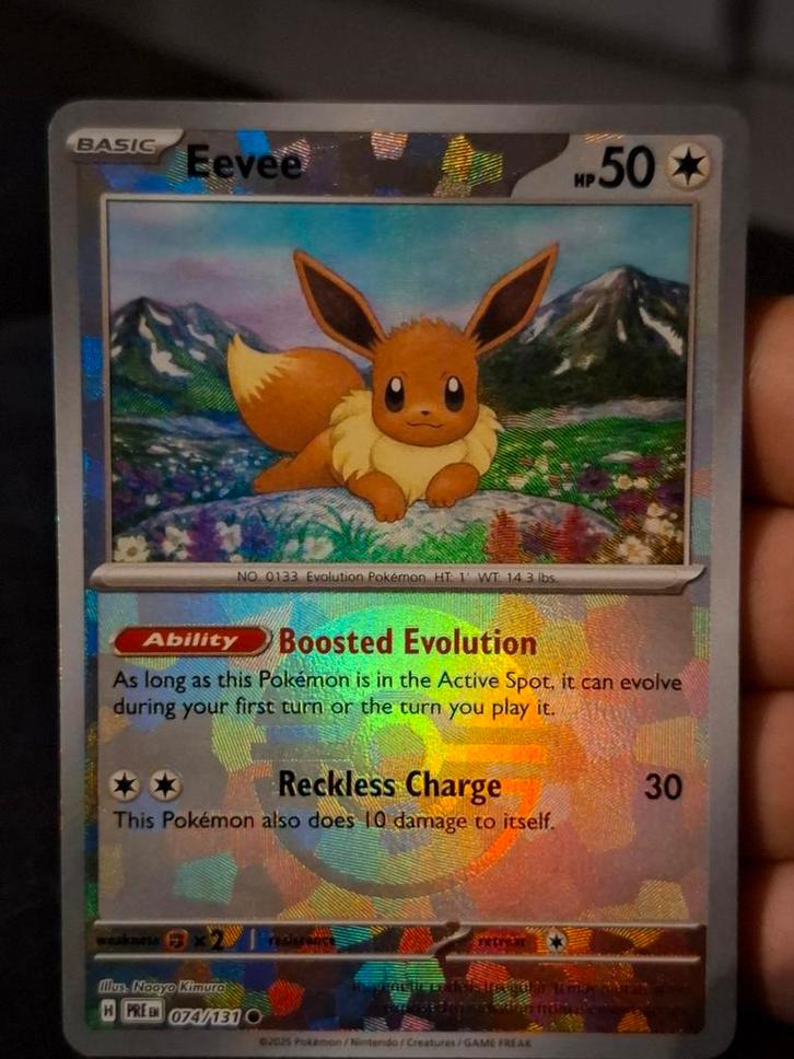 Pokemon Eevee Pokeball - Zeldzaam! PRE 074/131, Hobby en Vrije tijd, Verzamelkaartspellen | Pokémon, Zo goed als nieuw, Losse kaart