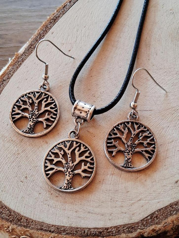 sieradensetje Life Tree, Sieraden, Tassen en Uiterlijk, Kettinghangers, Nieuw, Overige materialen, Zilver, Ophalen of Verzenden