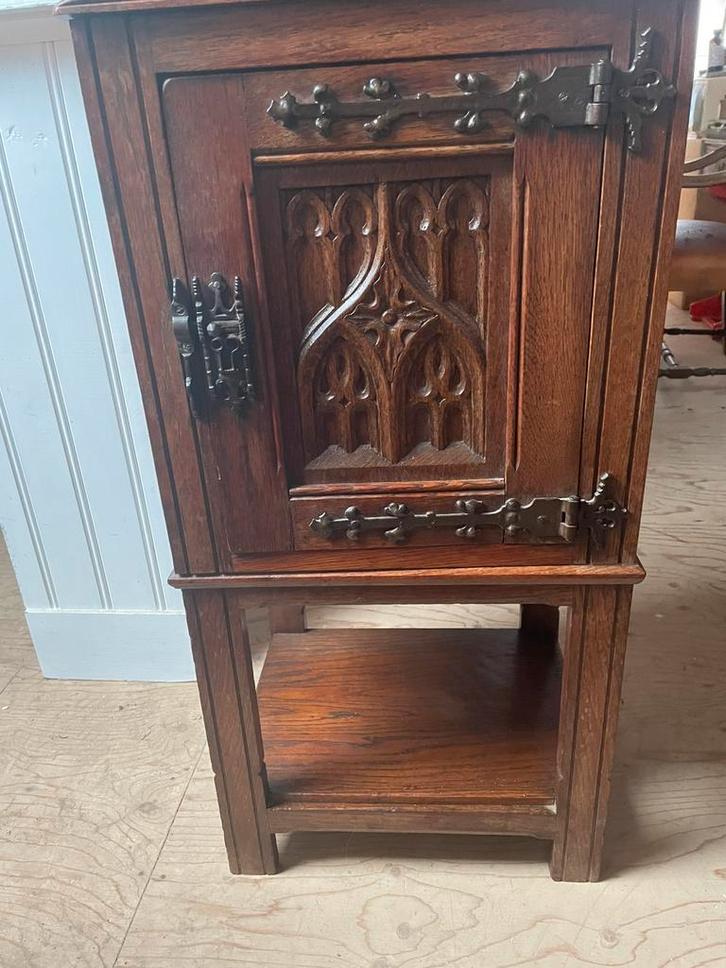 Frans-Gotische Sacristiekastje,19e eeuw   - eikenhout, Antiek en Kunst, Antiek | Meubels | Kasten, Ophalen