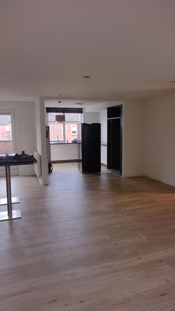 Latex Spuiten Schilderwerken Dakkapel zonder steiger, Garantie, Binnenschilderwerk