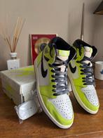 Nike Air Jordan 1 High OG Visionaire Volt/Black, size 42.5, Overige kleuren, Sportschoenen, Ophalen of Verzenden, Zo goed als nieuw