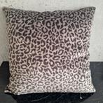 👌Nieuw zacht panterprint taupe bruin kussen | hotel chic, Huis en Inrichting, Woonaccessoires | Kussens, Beige, Vierkant, Nieuw