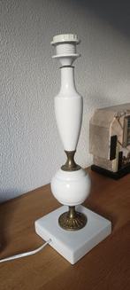 tafellamp afkomstig uit de v.m. DDR (Wit aardewerk/porselein, Overige materialen, Gebruikt, Ophalen of Verzenden, DDR vintage