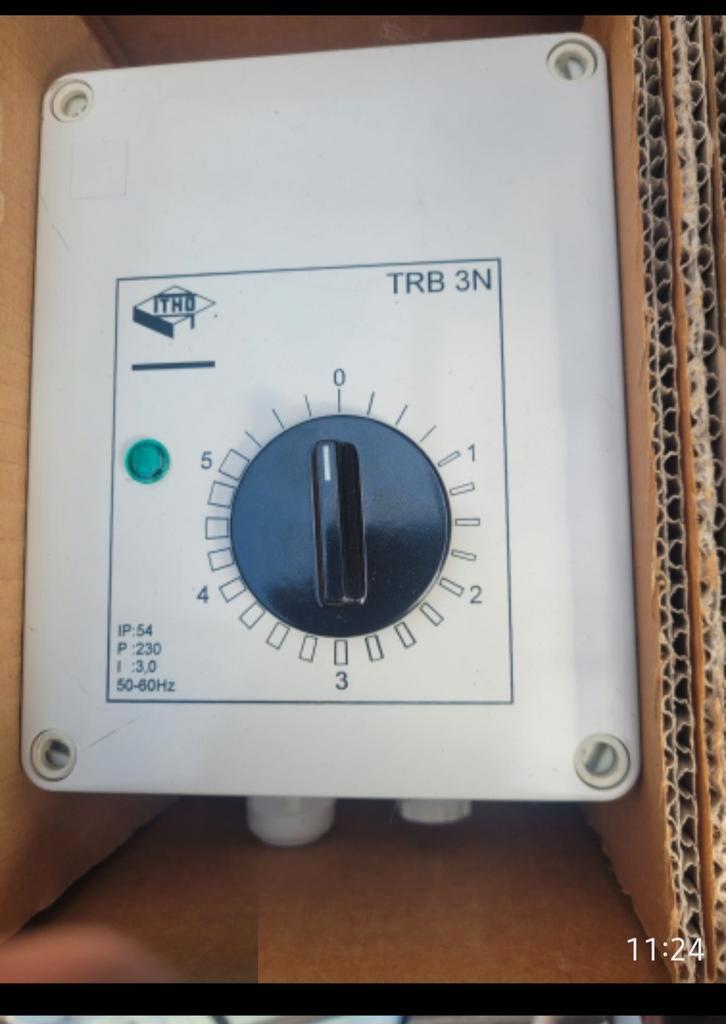 Multifan Ventilator Snelheidsregelaar TRB 3N, Zakelijke goederen, Machines en Bouw | Industrie en Techniek, Ophalen of Verzenden