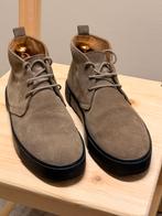 Zeer nette Tod's half hoge suede boots, Overige kleuren, Boots, Ophalen of Verzenden, Zo goed als nieuw